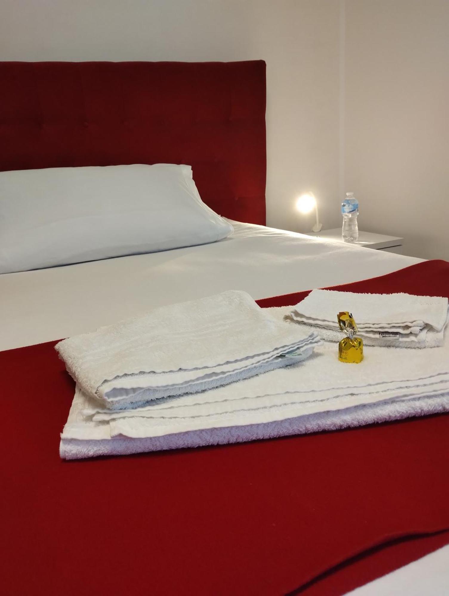 Suleima B&B Messina Centro Екстериор снимка