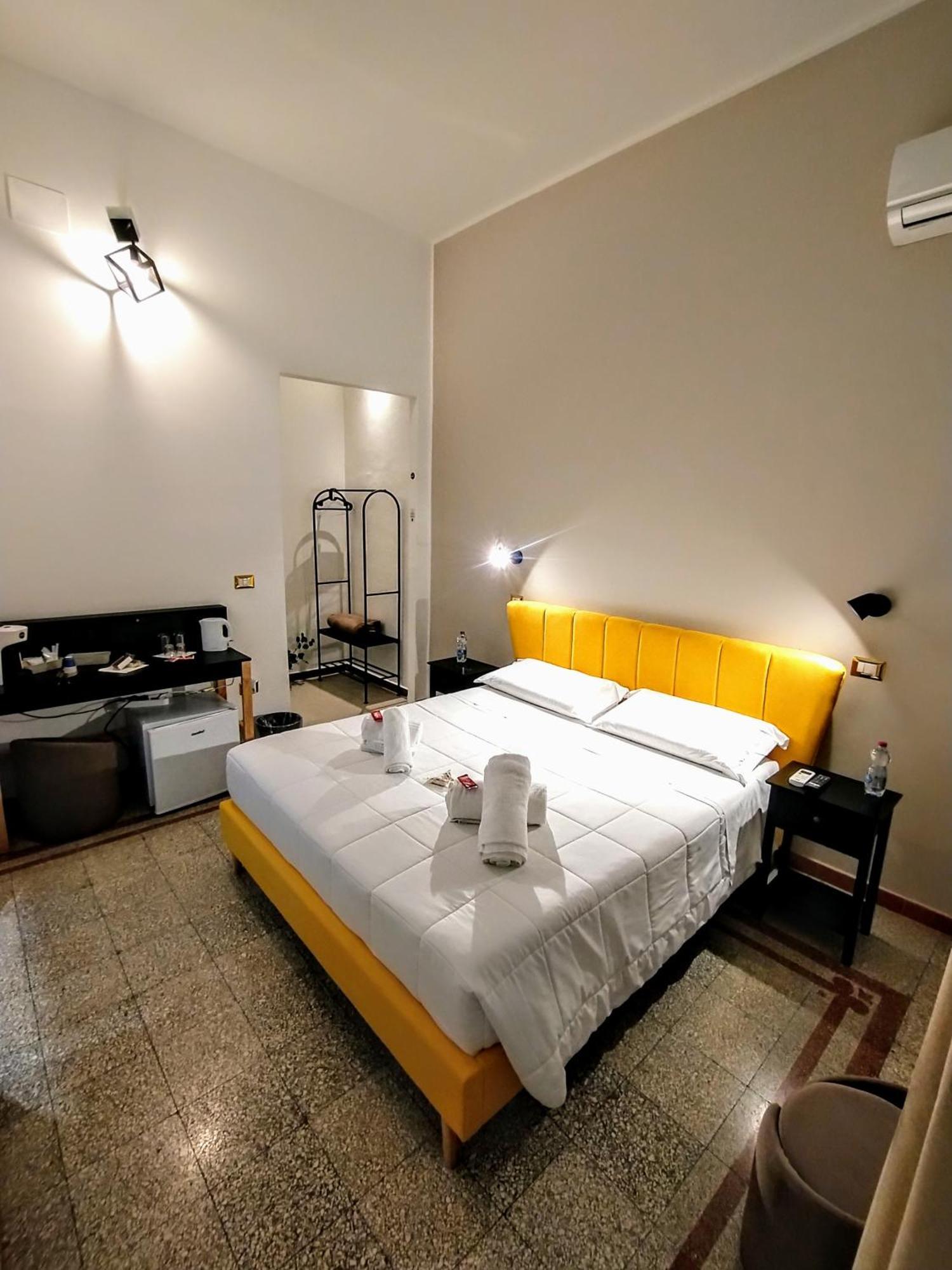 Suleima B&B Messina Centro Екстериор снимка